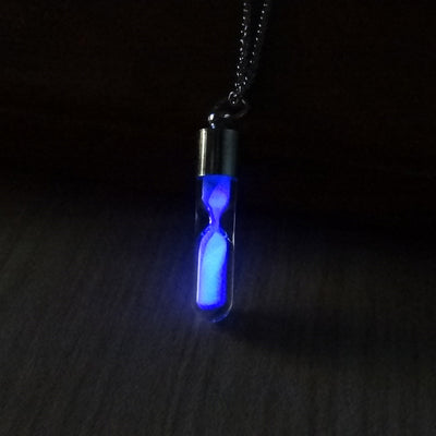 Collar Colgante de Reloj de Arena Cristal Luminoso con Efecto Drift - Image 7