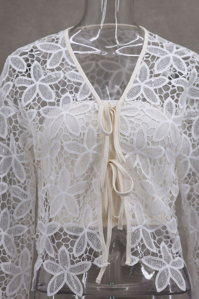 Vestido Bandage Elegante con Encaje Floral Calado y Bordado - Image 18