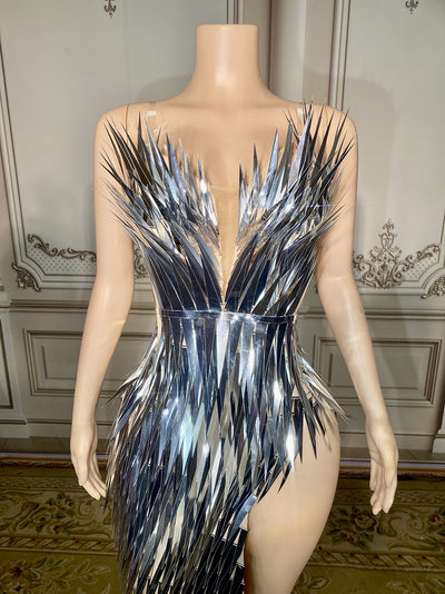 Vestido de Noche Elegante con Lentejuelas y Abertura Lateral - Image 11