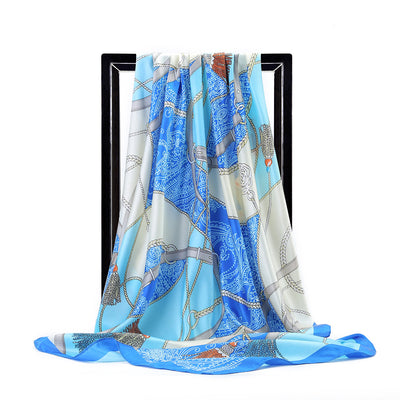 Pañuelo de Seda con Cadena Decorativa para Mujer - Image 5