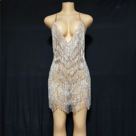 Vestido de Noche Elegante con Escote Profundo y Cristales Brillantes