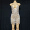 Vestido de Noche Elegante con Escote Profundo y Cristales Brillantes
