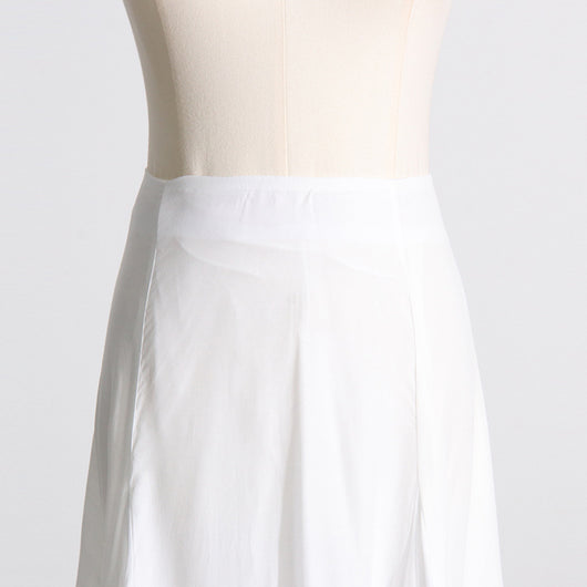 Conjunto de Dos Piezas: Blusa sin Mangas con Cuello Alzado Plisado y Falda Volantes - Image 13