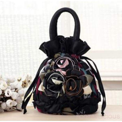 Bolso Cubo Elegante y Versátil