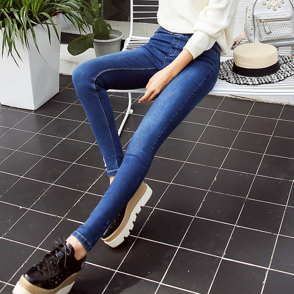 Calça Jeans Feminina Clássica de Outono Lavada