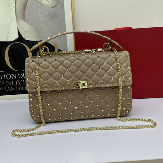 Bolso Cuadrado de Piel de Oveja con Tachuelas de Diamante - Image 10