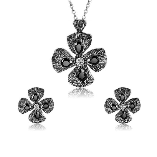Conjunto de Collar y Aretes Trébol de Cuatro Hojas Estilo Retro - Image 2