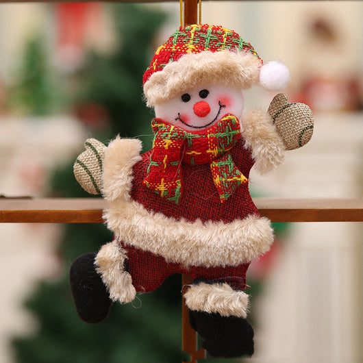 Adorno Navideño Muñeca Anciano Bosque con Gorro Tejido de Copo de Nieve - Image 4