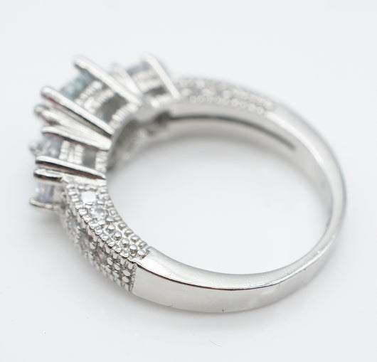 Anillo de Compromiso con Circonita Incrustada - Diseño Europeo y Americano - Image 4
