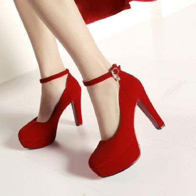 Zapatos de Novia Blancos con Plataforma Impermeable y Lentejuelas Doradas - Image 3