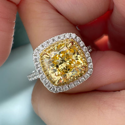 Anillo de Diamante Amarillo Artificial Diseño Minimalista