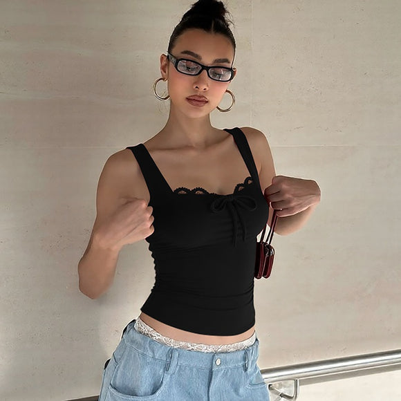 Blusa Camiseta Ajustada con Lazo y Encaje