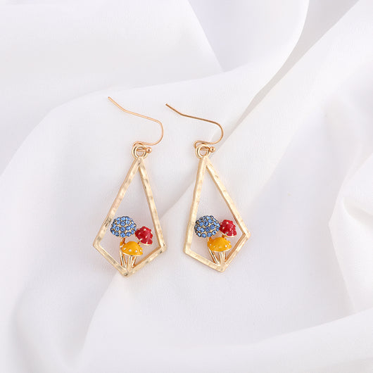 Aretes Colgantes Tres Hongos Dorados para Mujer - Diseño Trendy y Dulce - Image 24