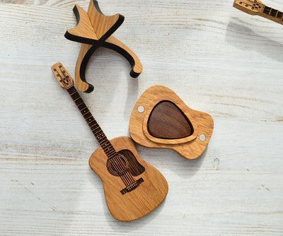 Adorno de Guitarra Personalizado en Madera con Soporte y Caja Portapúas - Image 6