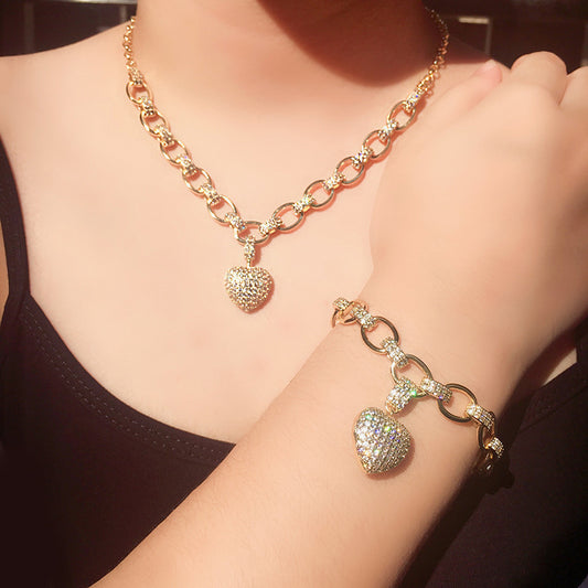 Conjunto de Collar y Pulsera Corazón con Micro Incrustaciones