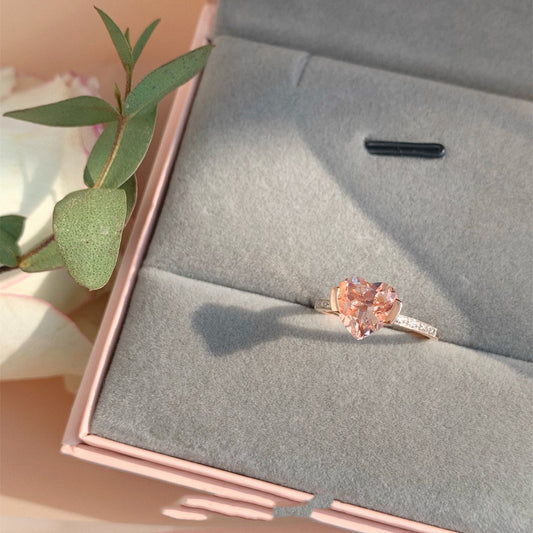 Anillo de Corazón Morganita para Mujer en Oro Rosa 18K
