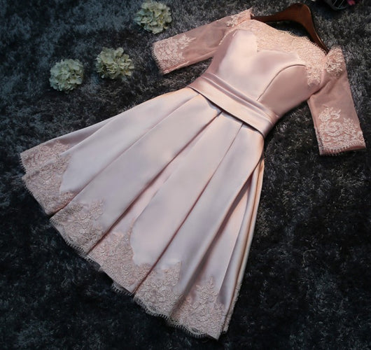 Vestido de Novia con Encaje y Hombros Descubiertos - Image 4