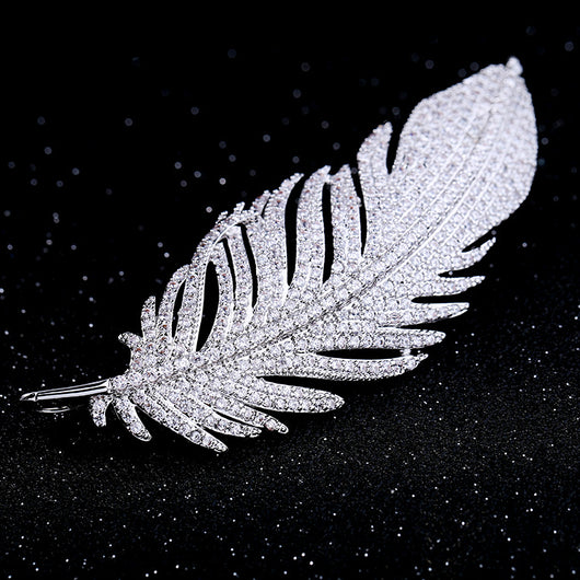 Broche de Pluma con Circones Micro Incrustados - Image 4