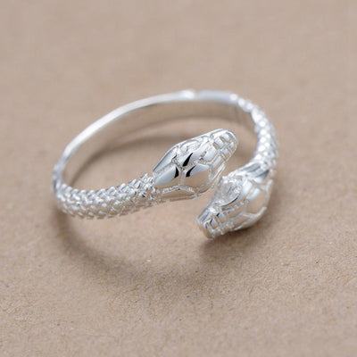 Anillo de Cabeza de Serpiente - Image 3