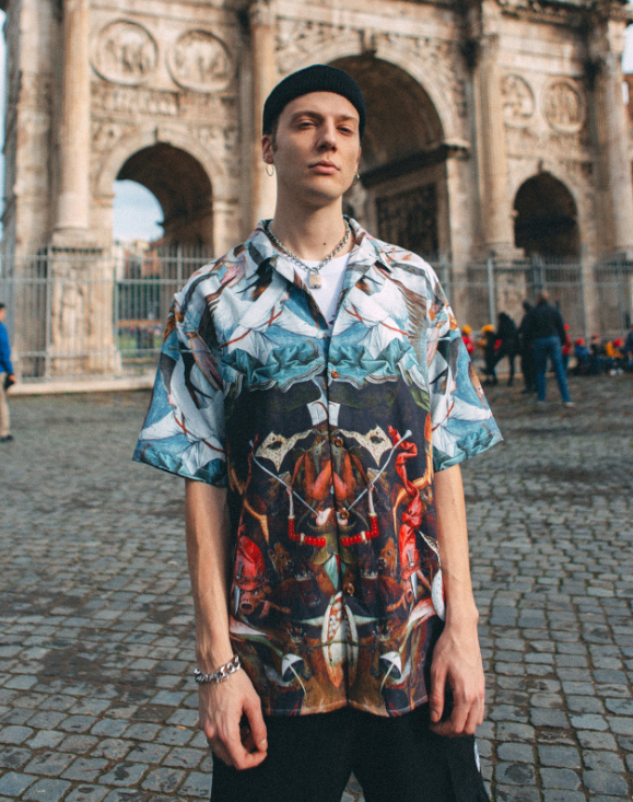 Camisa Suelta de Manga Corta con Estampado Literario para Hombre