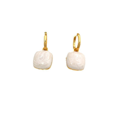 Aretes Colgantes con Circonita Micro Incrustada y Detalles Esmaltados - Image 5