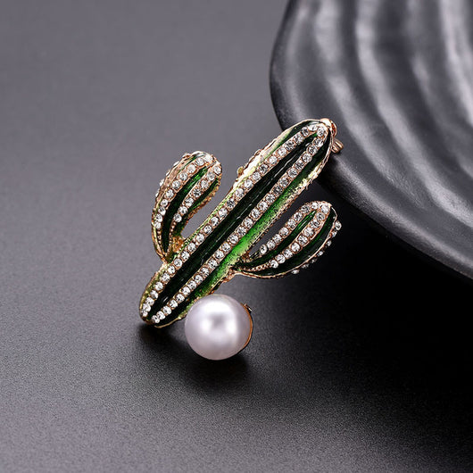 Broche Cactus Perla con Brillantes - Accesorio Versátil y Deslumbrante - Image 4