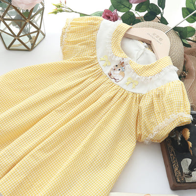 Vestido Infantil Cuadros Amarillo con Bordado Retro - Image 3