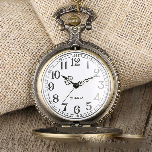 Reloj de Bolsillo Vintage Grande con Patrón de Caballo y Cuarzo - Image 6