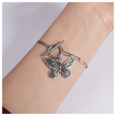 Collar Mariposa con Pulsera Desgastada - Image 3