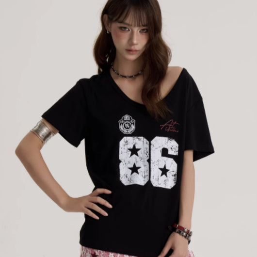 Blusa Estampada American Hot Girl Cuello V Manga Corta