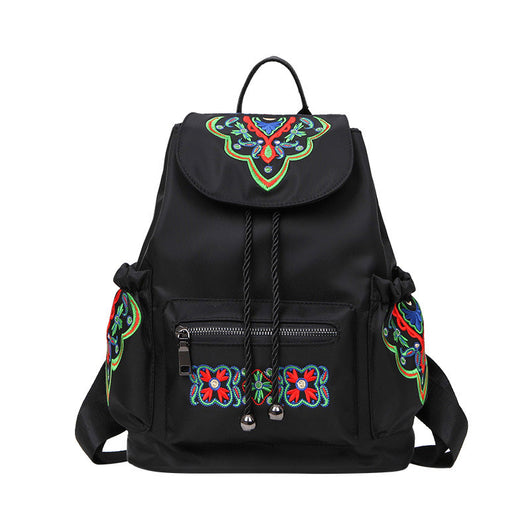 Mochila Étnica Bordada para Mujer con Diseño Artesanal - Image 6