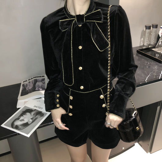 Blusa de Terciopelo con Ribete de Seda Dorada - Elegancia Sofisticada - Image 7