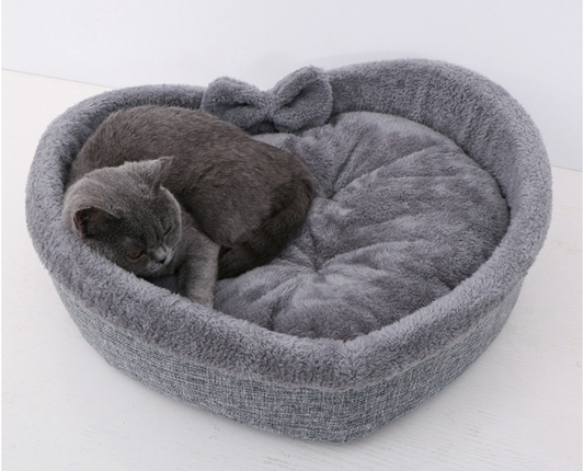 Cama Ortopédica en Forma de Corazón para Mascotas - Cómoda y Acogedora - Image 2