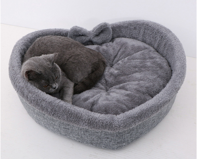 Cama Ortopédica en Forma de Corazón para Mascotas - Cómoda y Acogedora - Image 2