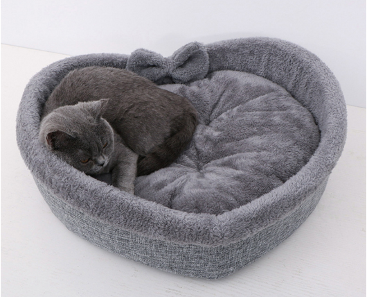 Cama Ortopédica en Forma de Corazón para Mascotas - Cómoda y Acogedora - Image 2