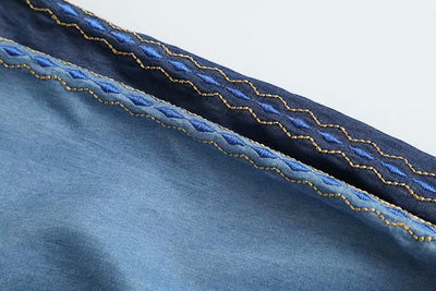 Camisa Denim Tencel con Escote V y Bordados para Primavera - Image 12