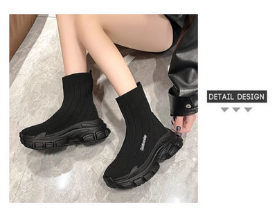 Botas Deportivas de Suela Gruesa con Altura Aumentada y Tecnología Flyknit - Image 9