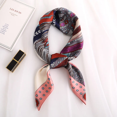 Pañuelo de Seda Vintage para Mujer - Image 10