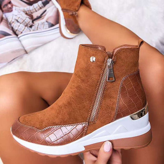Botas Martin para Mujer con Punta Redonda y Tacón Cuña - Image 2