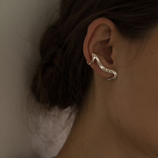 Aretes de Perlas Lujo Diseño Elegante Oro y Plata - Image 4