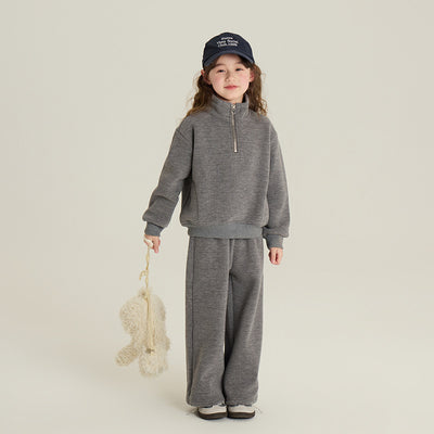 Conjunto Deportivo Infantil con Sudadera Polar y Pantalón Recto - Image 3