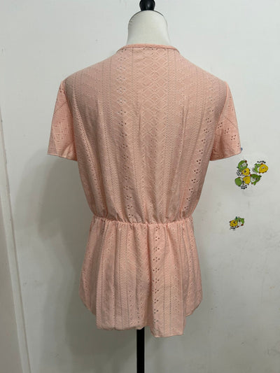 Blusa Elegante de Encaje con Manga Volante y Cuello en V - Image 19