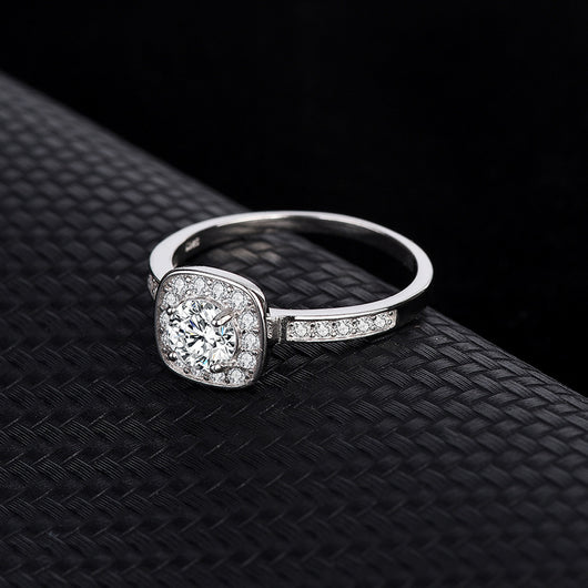 Anillo de Diamante Simulado Moissanita con Diseño Cuadrado - Image 5
