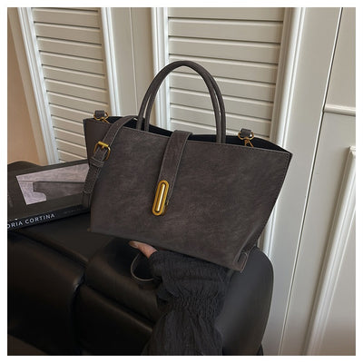 Bolsa Tote Minimalista de Alta Capacidad con Acabado Ante Retro - Image 14