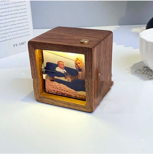Adorno Cuadrado con Máquina de Fotos Animadas Personalizable - Image 4