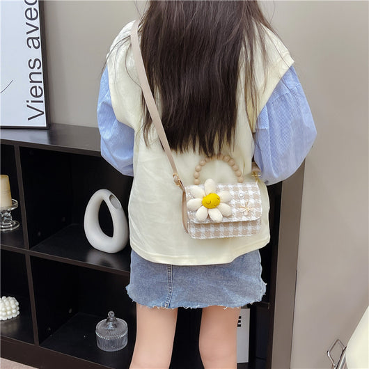 Bolso Crossbody Cuadros Marrones con Detalle Pearl - Image 4