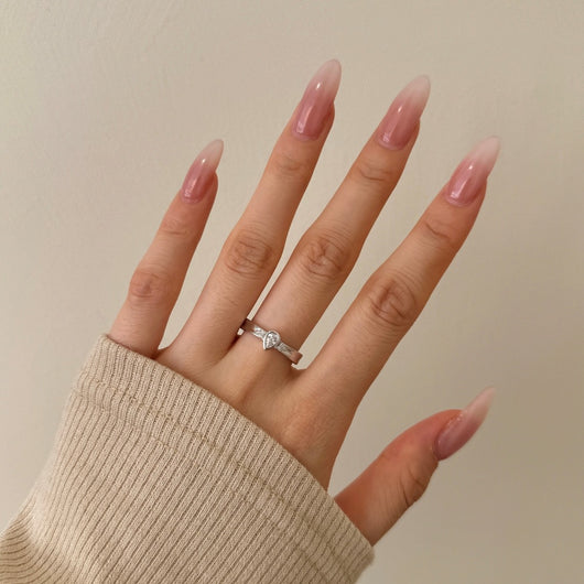 Anillo Retro de Mujer en Metal con Forma de Pera y Acabado Cepillado - Image 11