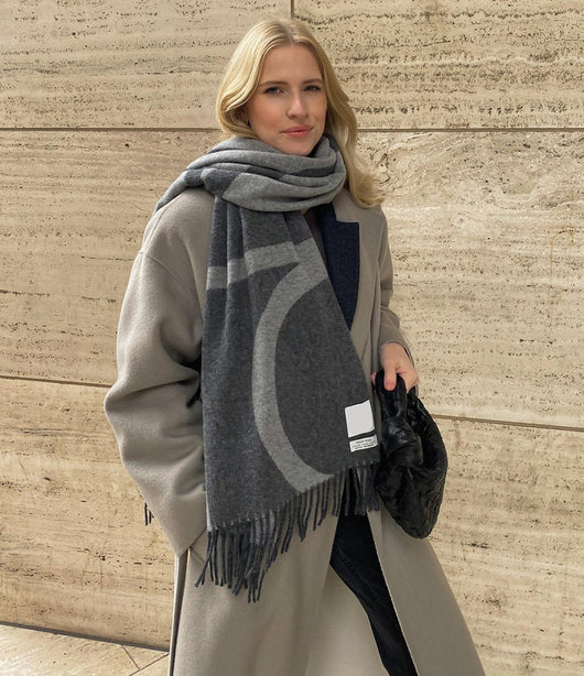 Bufanda de Lana Pura Tejida Geométrica Acolchada para Mujer - Image 12