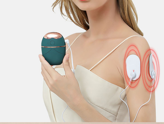 White and rose gold eye protector mini spray and conditioner atomizing device with a smooth, ergonomic design. - Image 5