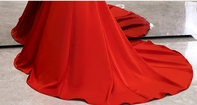 Vestido de Gala Presidencial con Detalle de Cola - Image 11